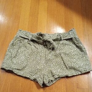 Linen Blend Floral Women's Summer Shorts Medium